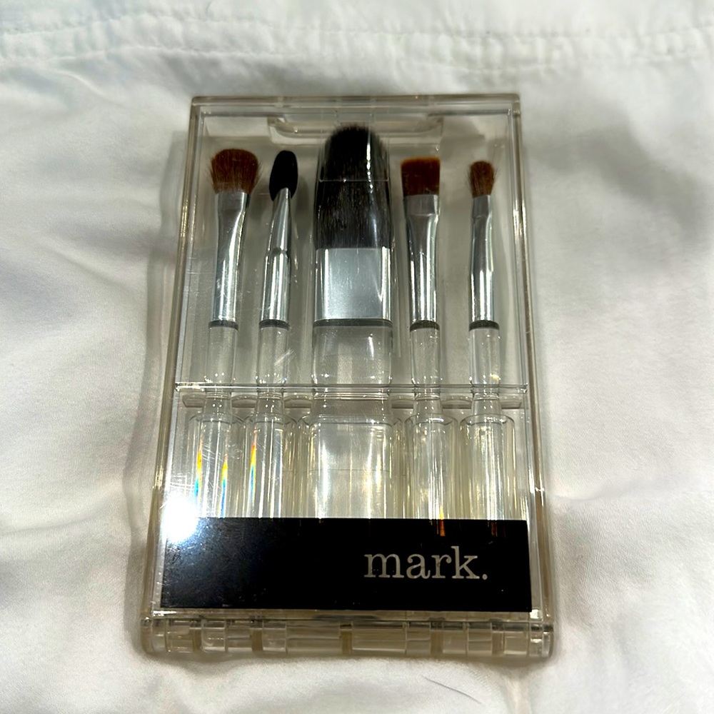 MARK 5 piece travel brush set in box NEW